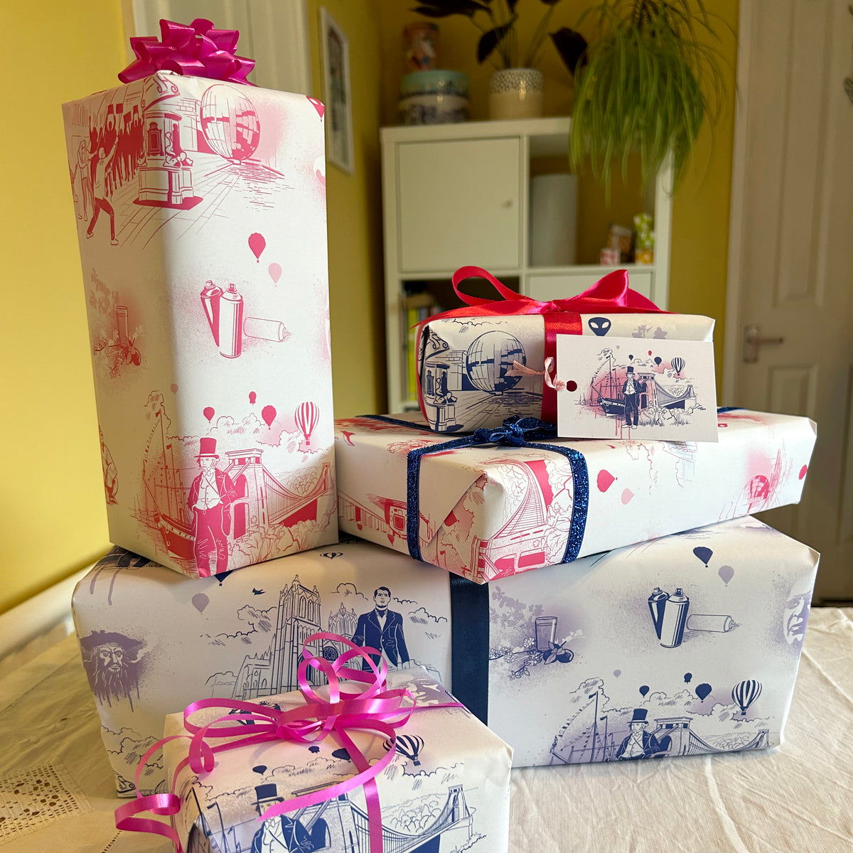 Bristol Icons Gift Wrap